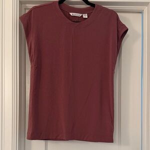 Athleta Short Sleeve Top in Dusty Rose